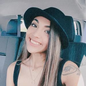 Meet your Posher, Natasha